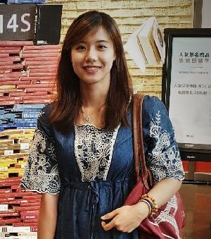 柯惠瑄 (Hui-Hsuan Ke)
